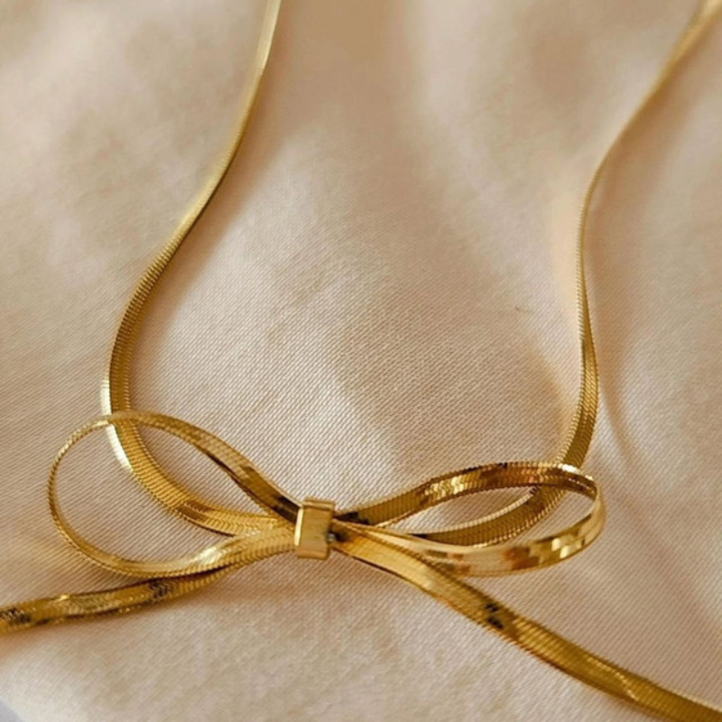 18K Gold Plated Bow-Tie Snake Chain Necklace - Image 3