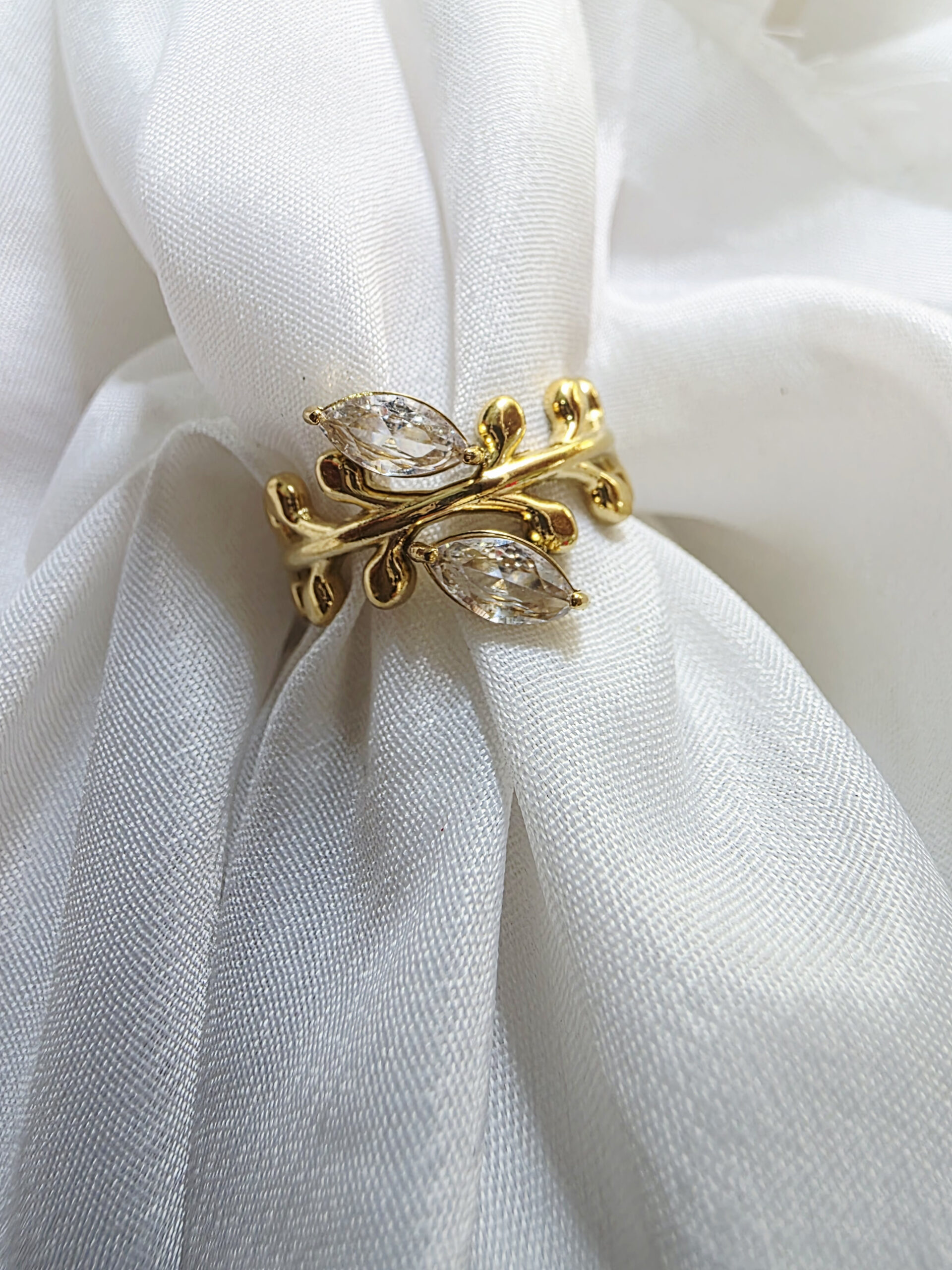Golden Leaf Vine Ring