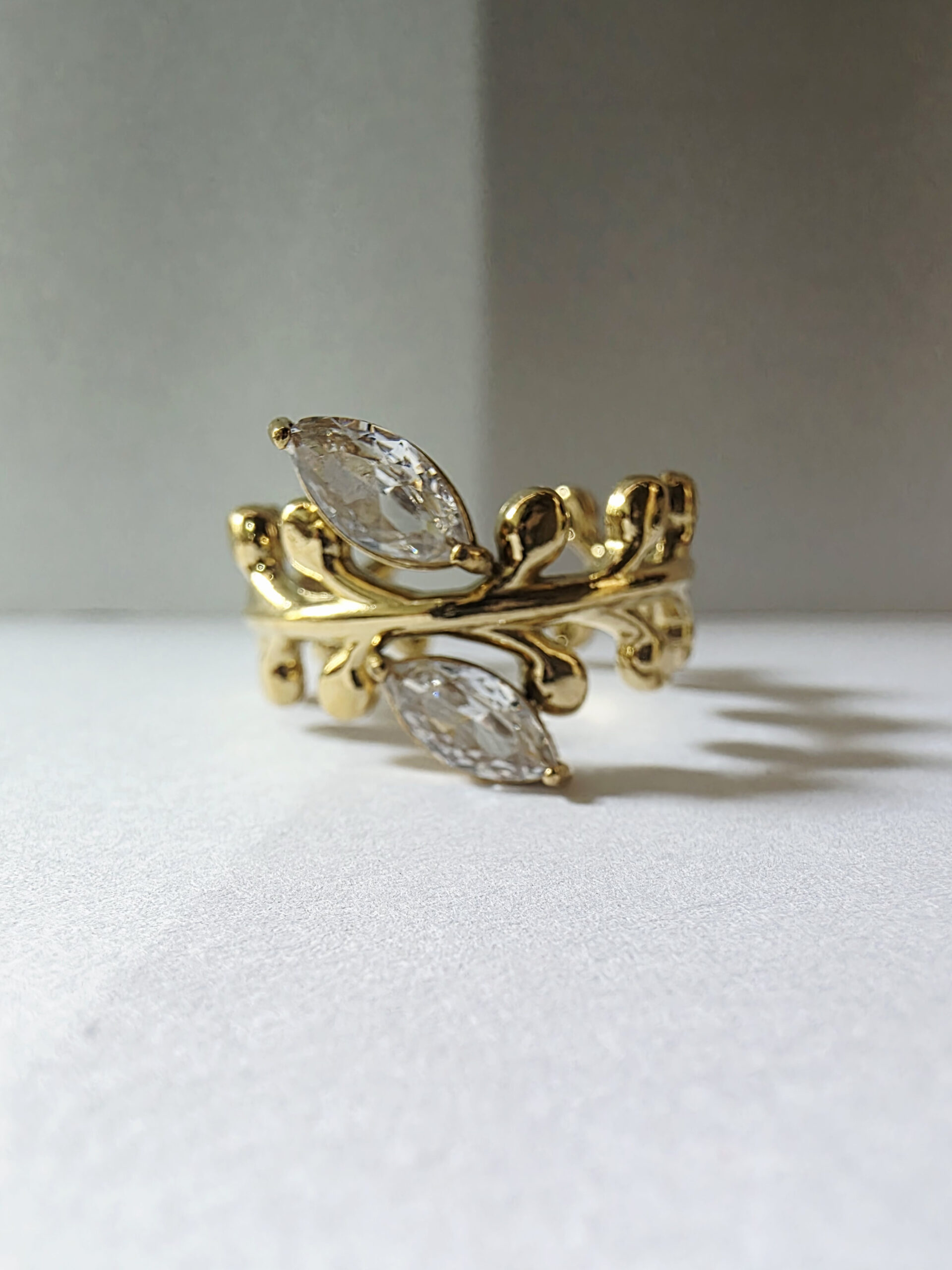 Golden Leaf Vine Ring - Image 2